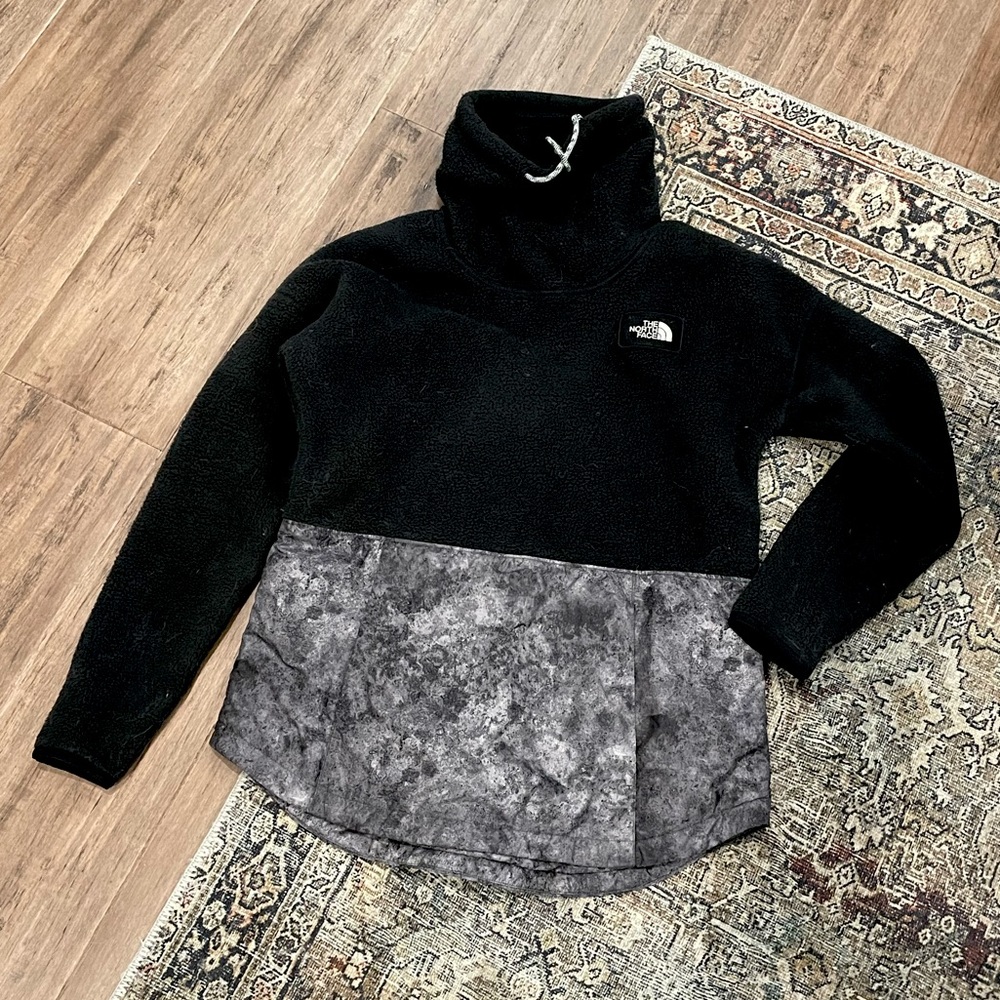 The North Face pullover 2 tone cowl neck fleece